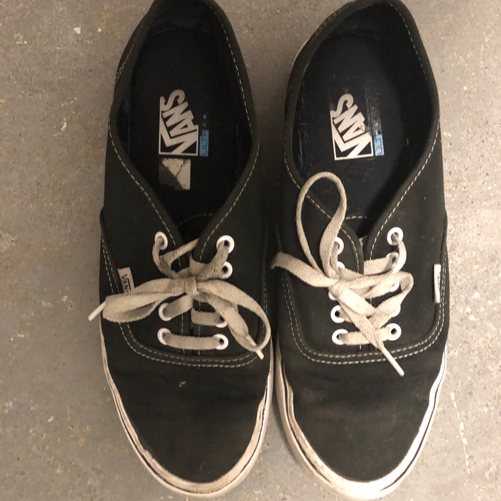 Ultra Light Black Vans Classics